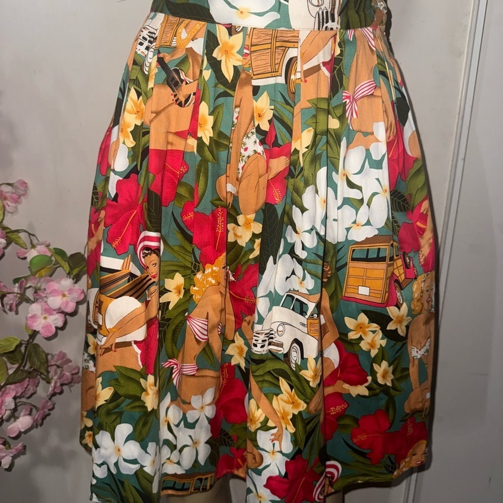 Retro Pinup Girl Floral Circle Skirt by Grace Karin Size small - Picture 7 of 14